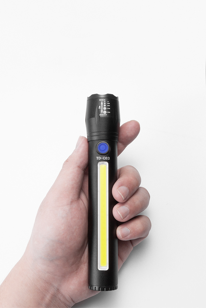 Telescopic focusing aluminum alloy waterproof rechargeable strong light flashlight COB side light