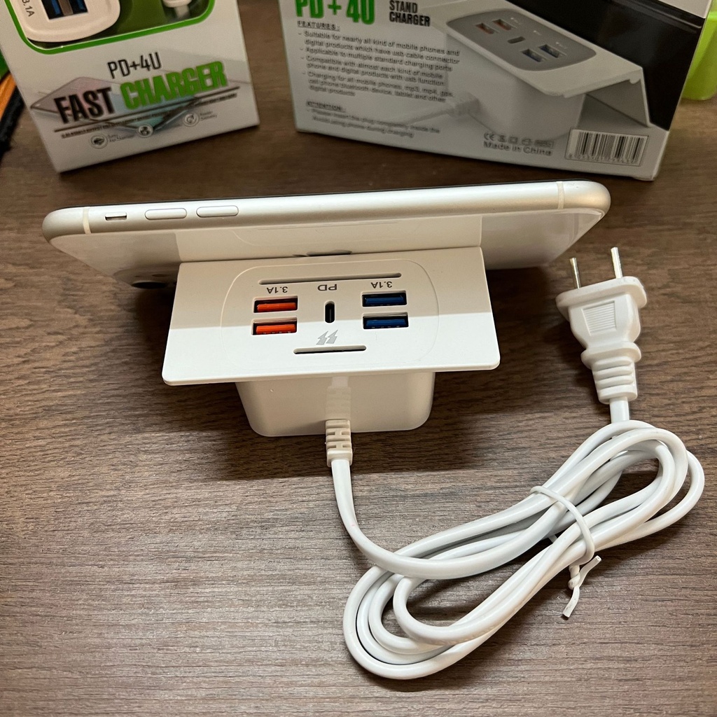 multi-port pd charging head 3.1a fast charging socket with phone stand