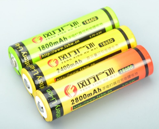 18650 rechargeable lithium battery 2800mah 3.7-4.2V lithium battery